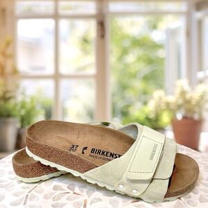 NEW BIRKENSTOCK Oita Leather Suede Sandal  Size EU 37